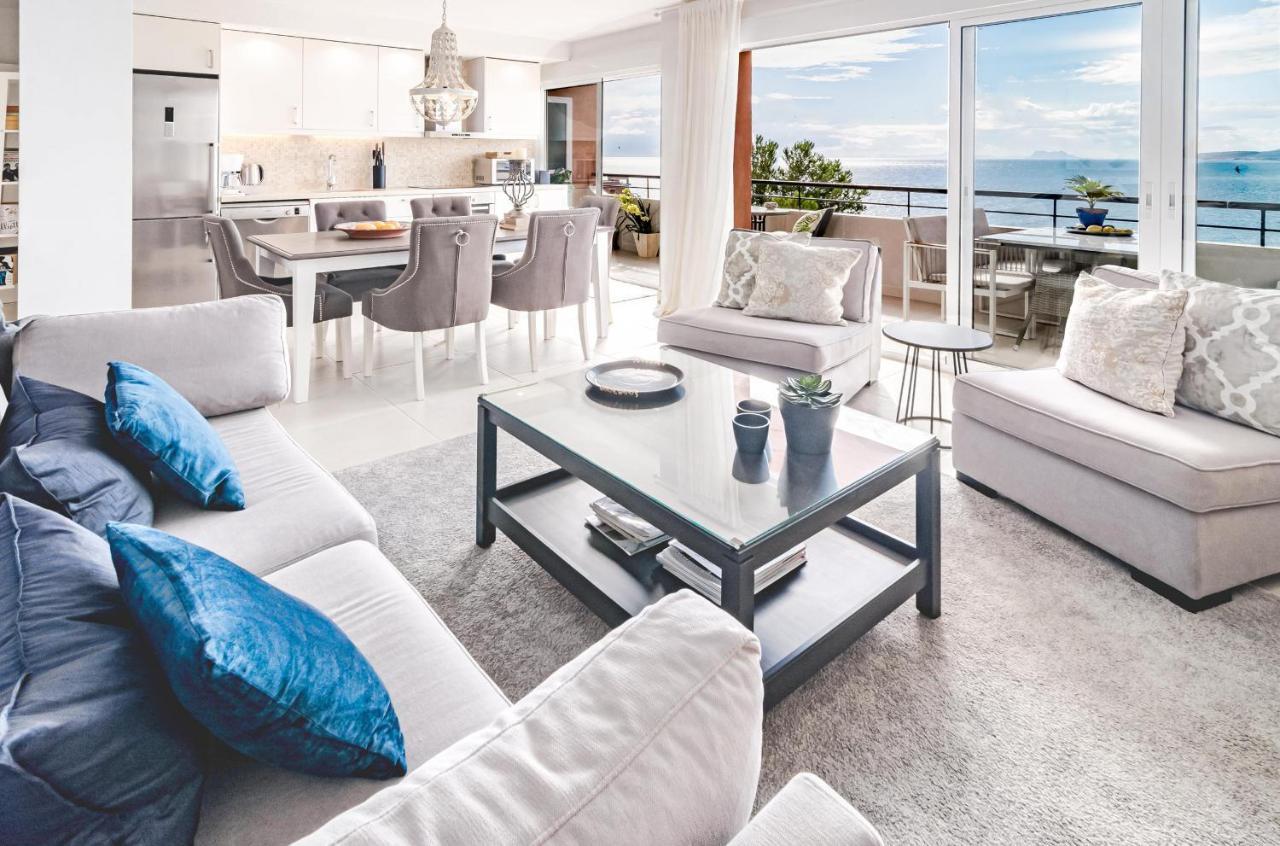 Cp - Modern Beachside Apartment In Estepona Extérieur photo