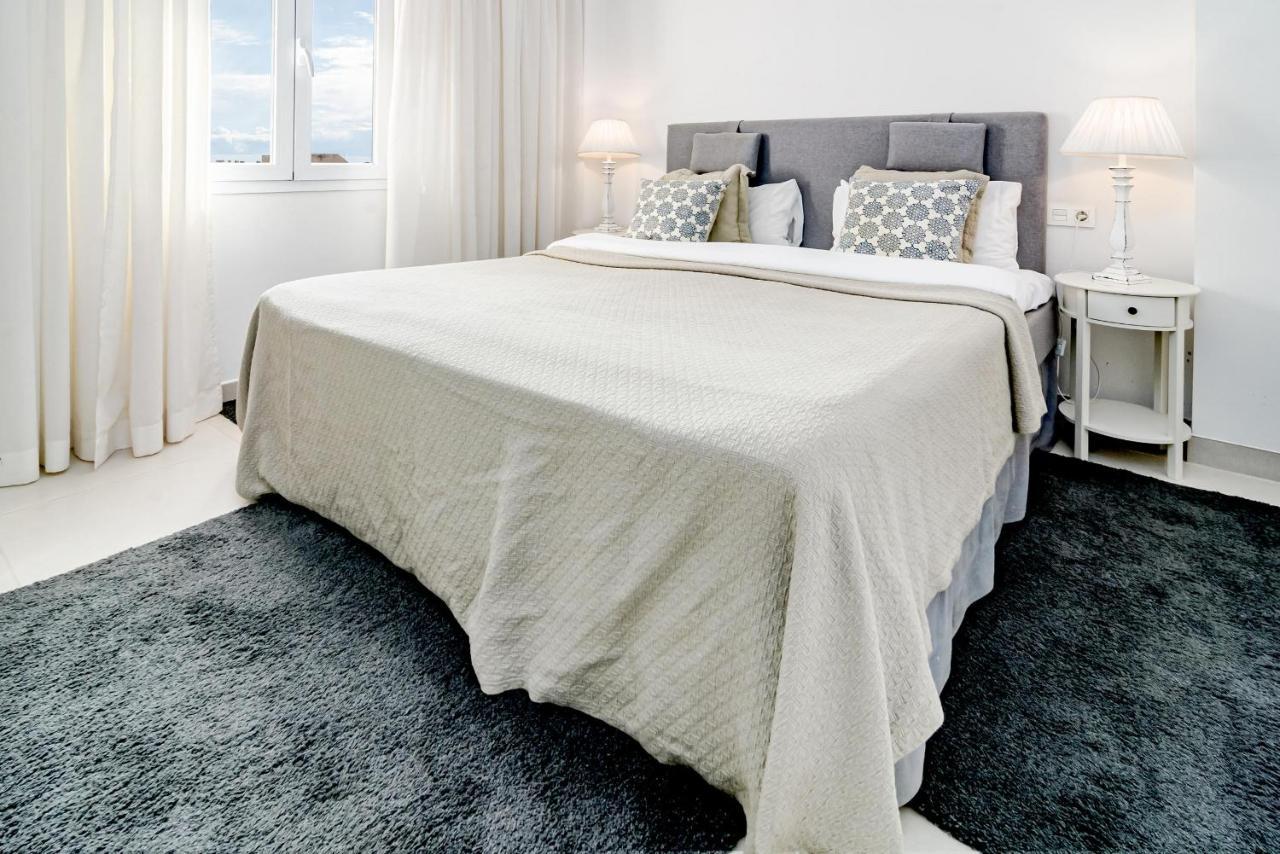 Cp - Modern Beachside Apartment In Estepona Extérieur photo